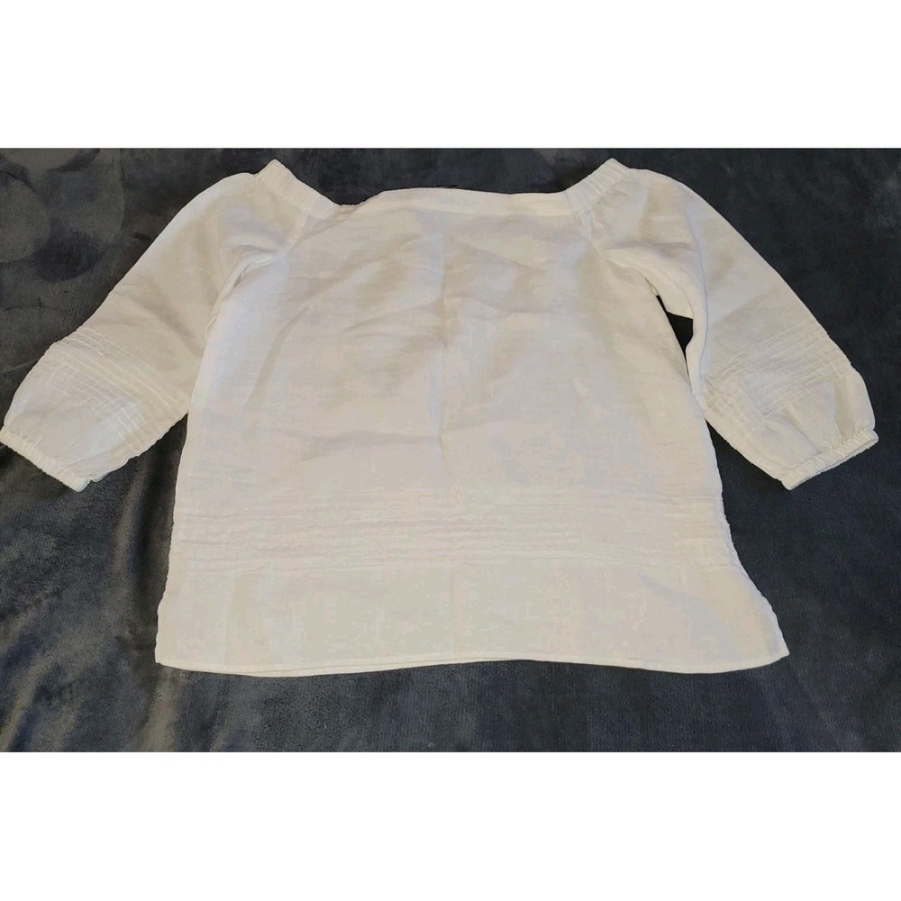 2 Ann Taylor Factory Linen Off‎ Shoulder Tops White Top And Navy Top Sz Medium